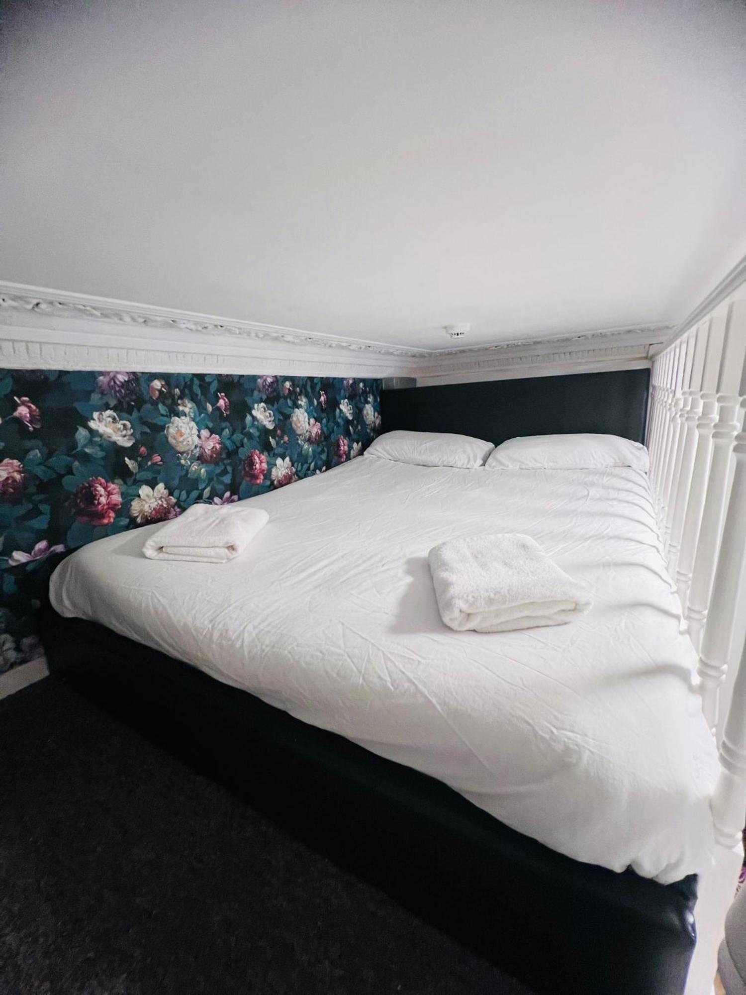 F5- Mezzanine Studio Fits 3 Near Paddington 런던 외부 사진